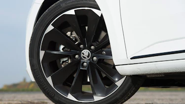 Skoda Superb Sportline Estate - wheel
