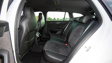 Skoda Superb Sportline Estate - rear seats
