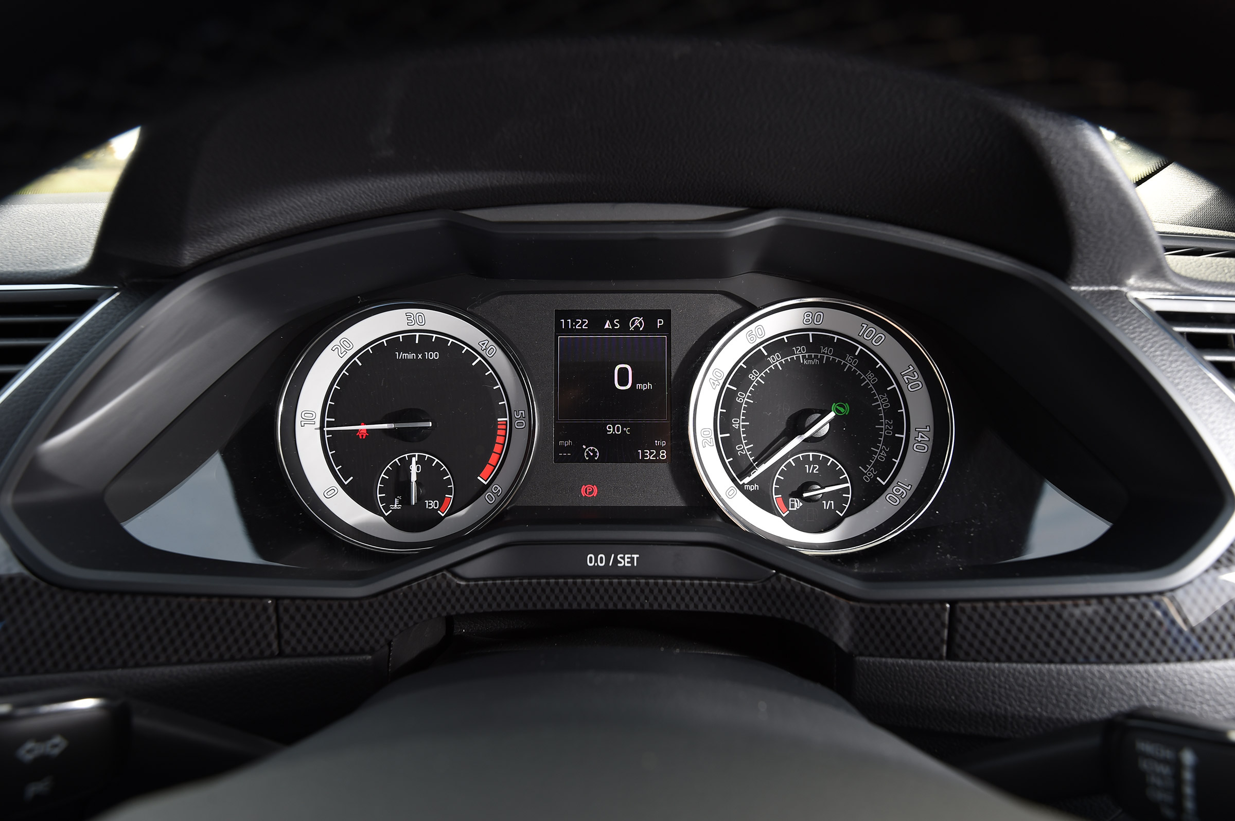 Skoda Superb Sportline Estate - dials