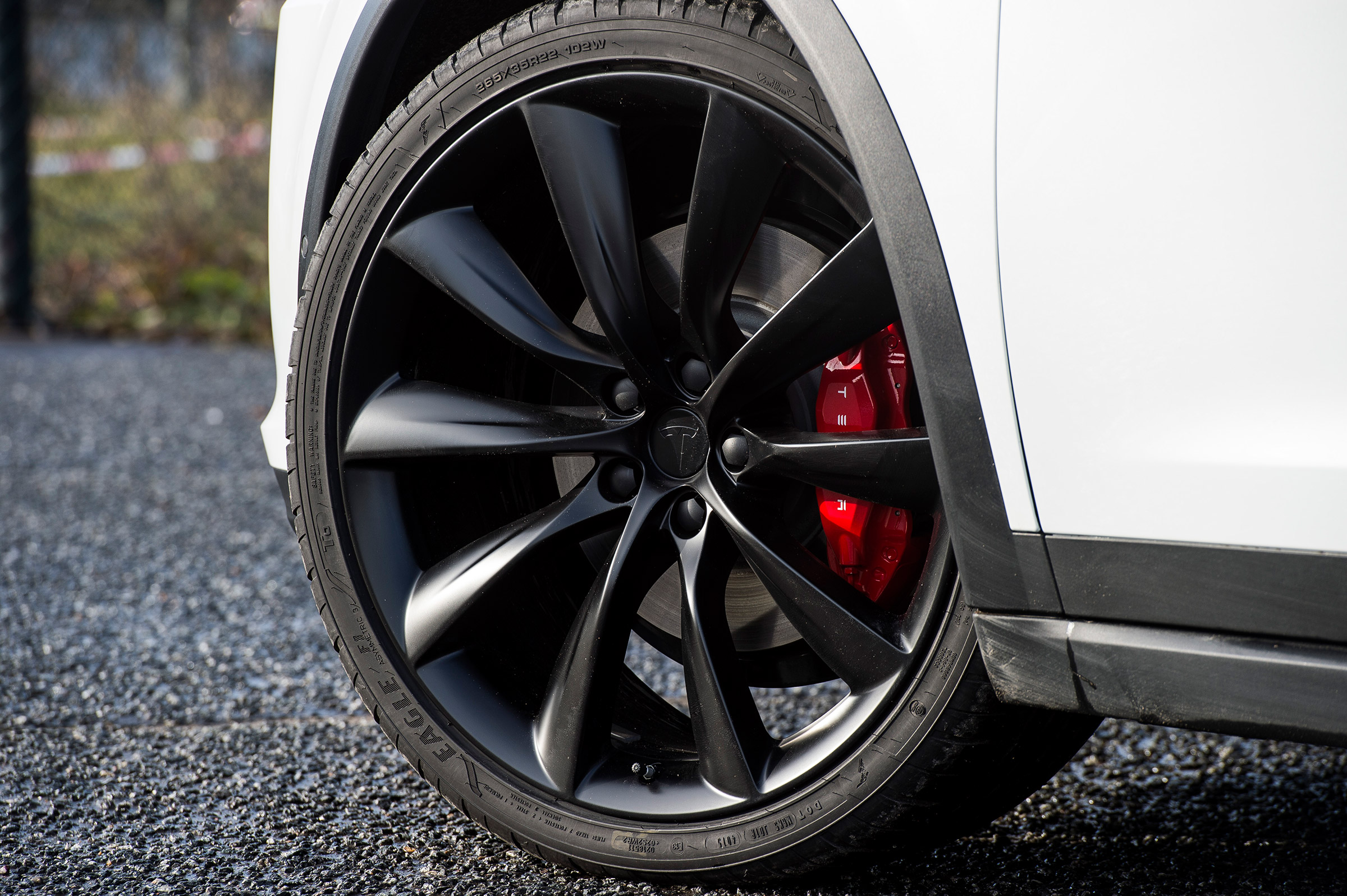 Tesla Model X - wheel detail
