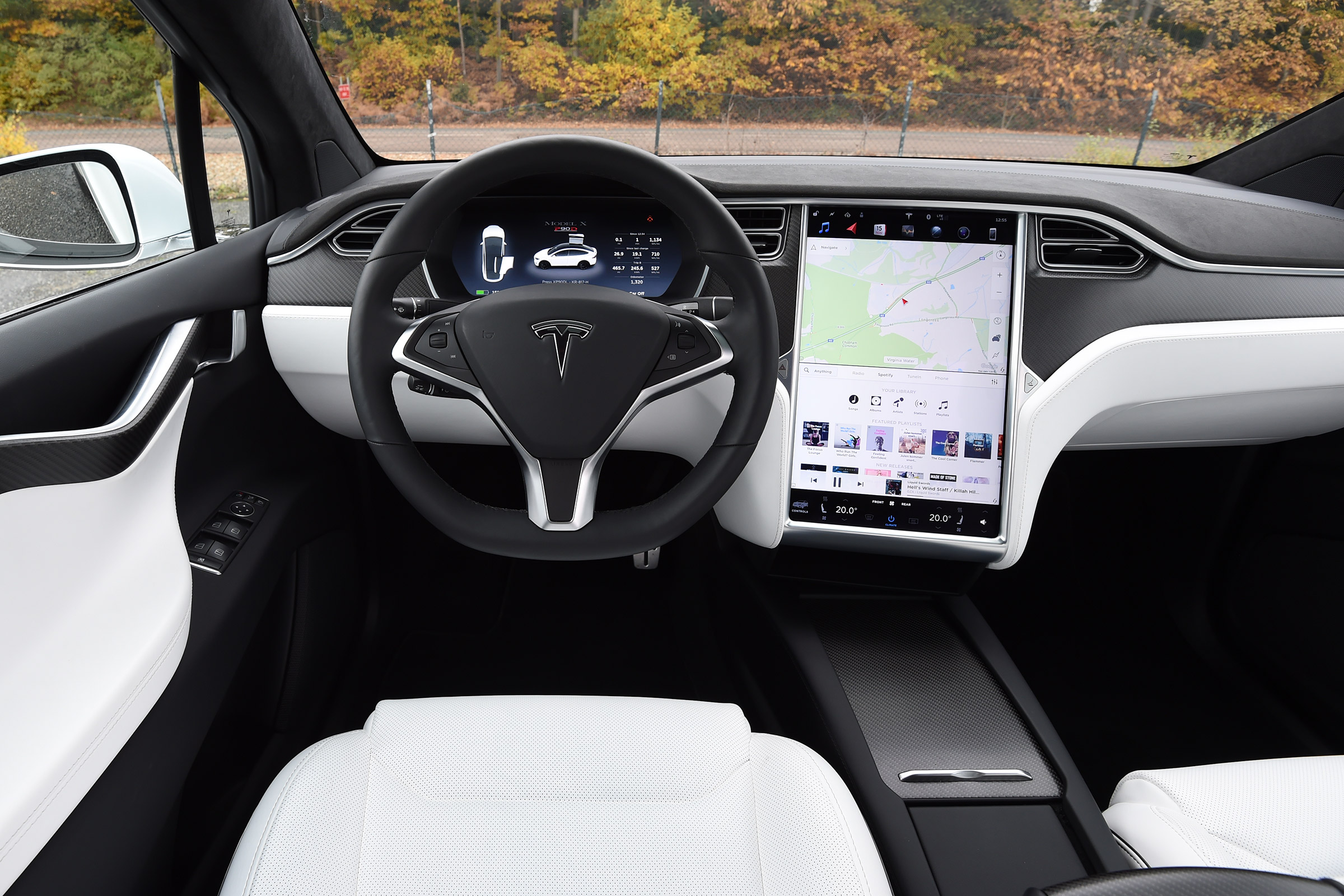 Tesla Model X - dash