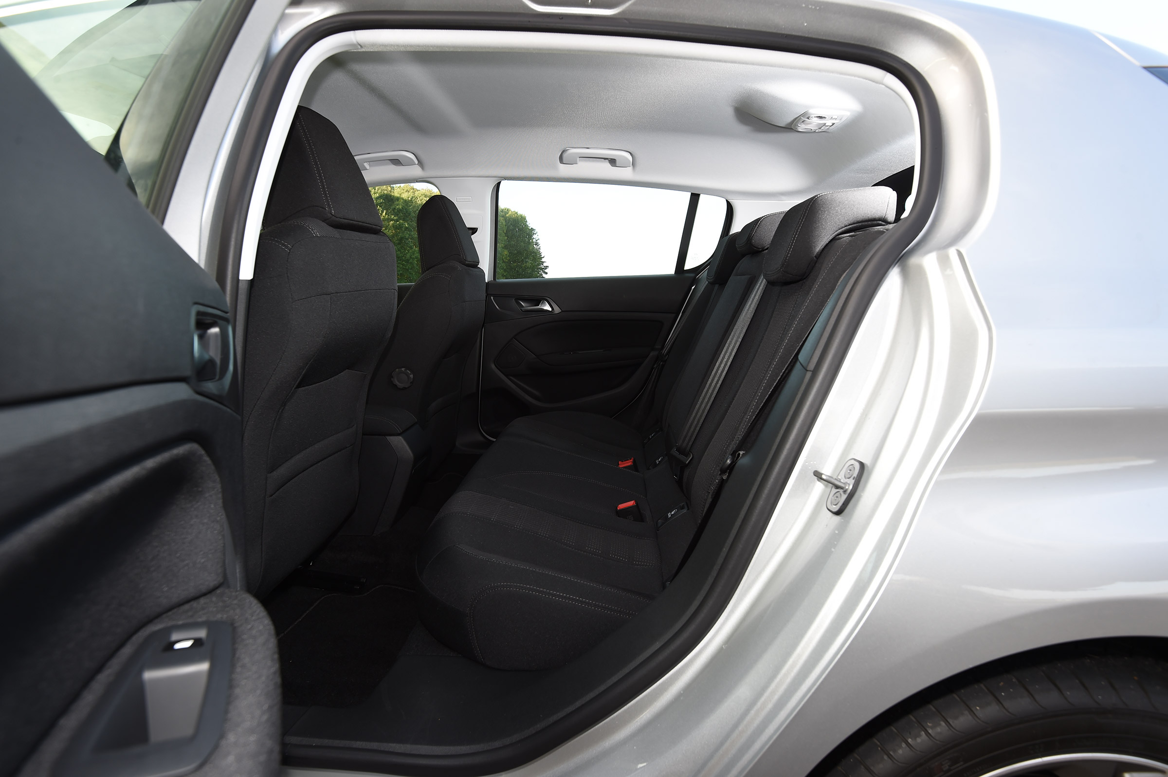 Peugeot 308 - rear seats