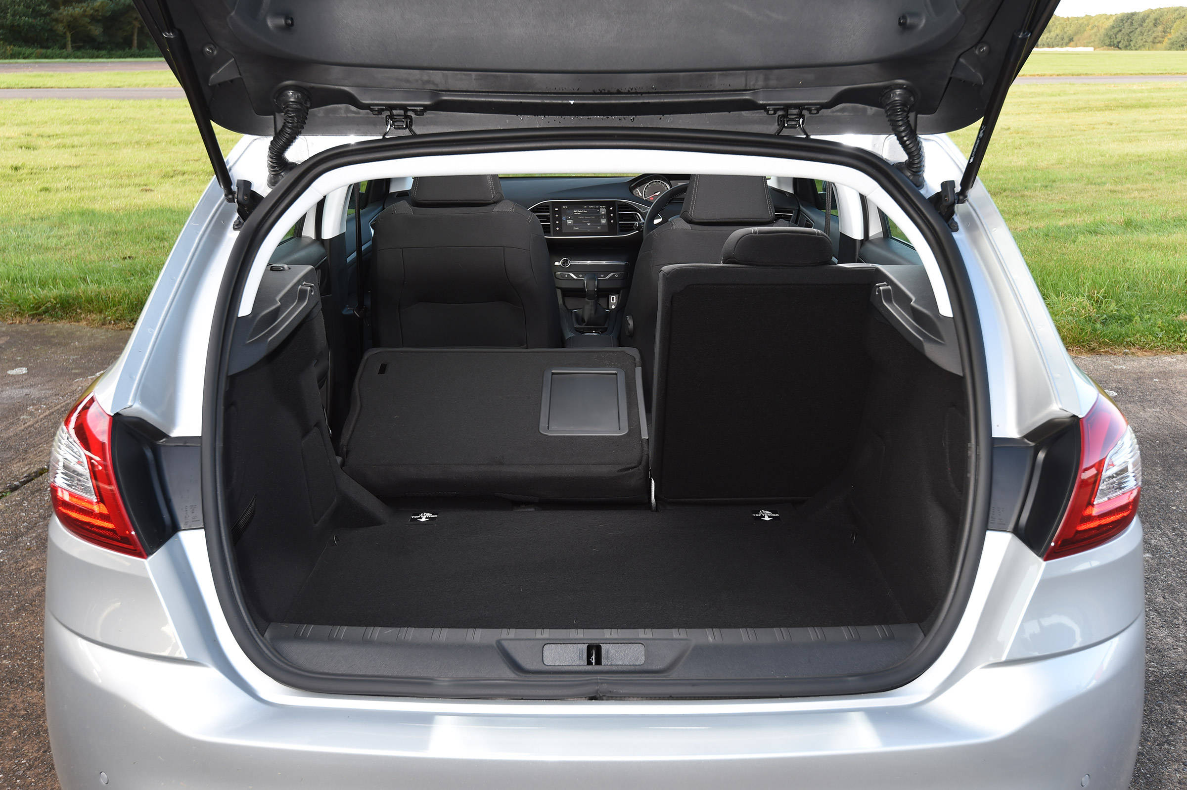 Peugeot 308 - boot