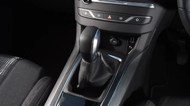 Peugeot 308 - gearstick