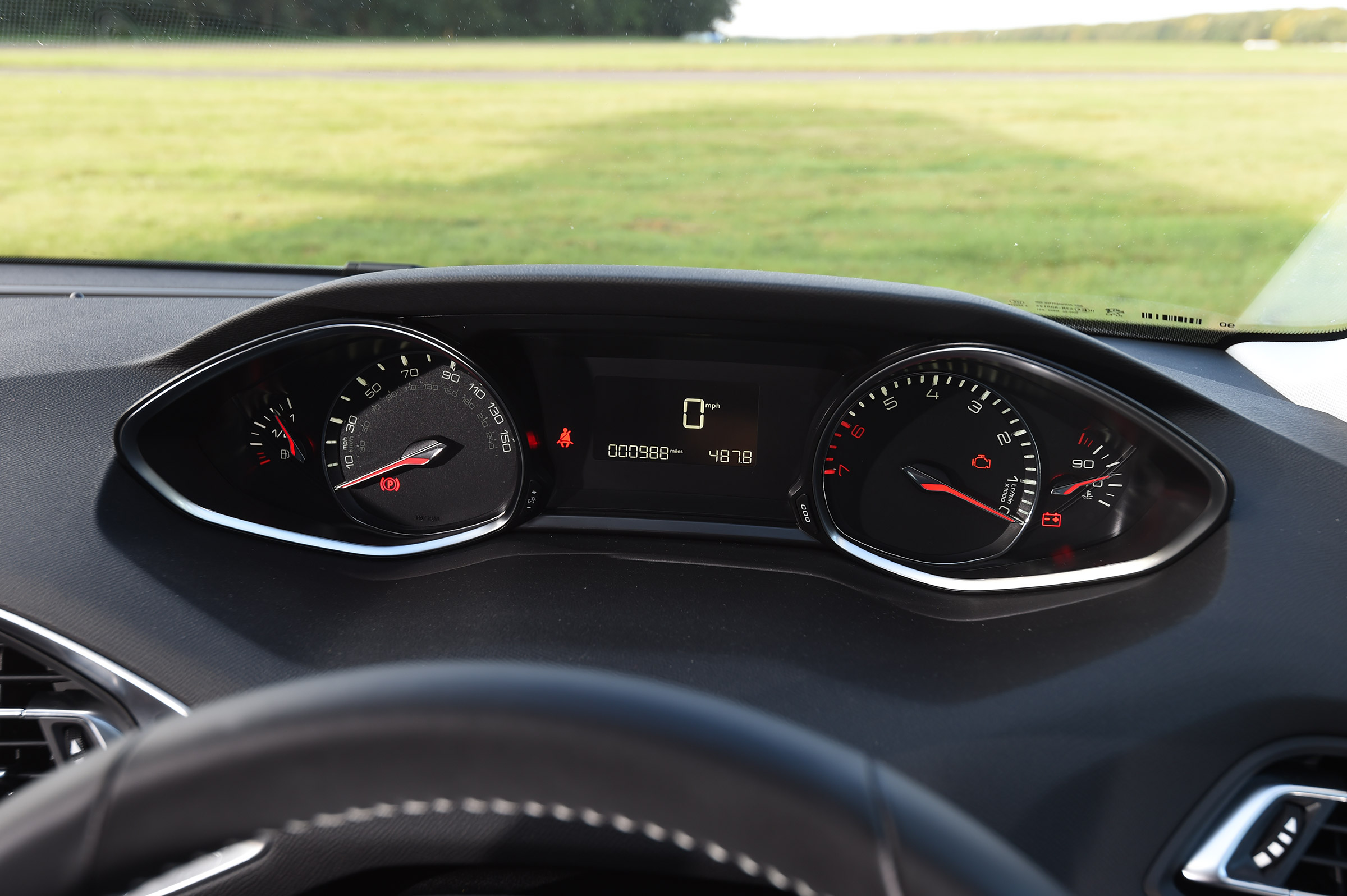 Peugeot 308 - dials