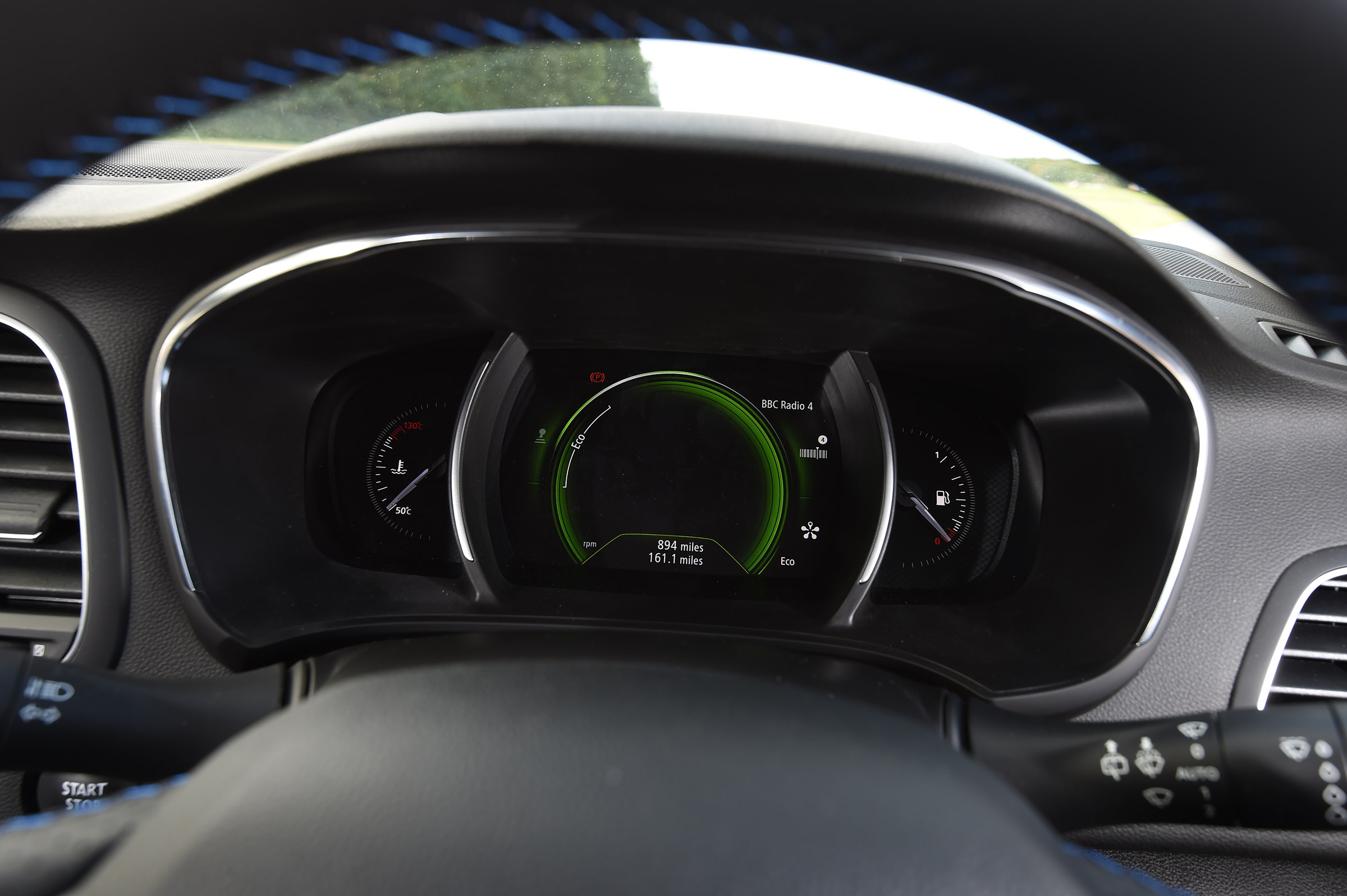 Renault Megane - dials
