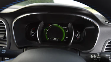 Renault Megane - dials