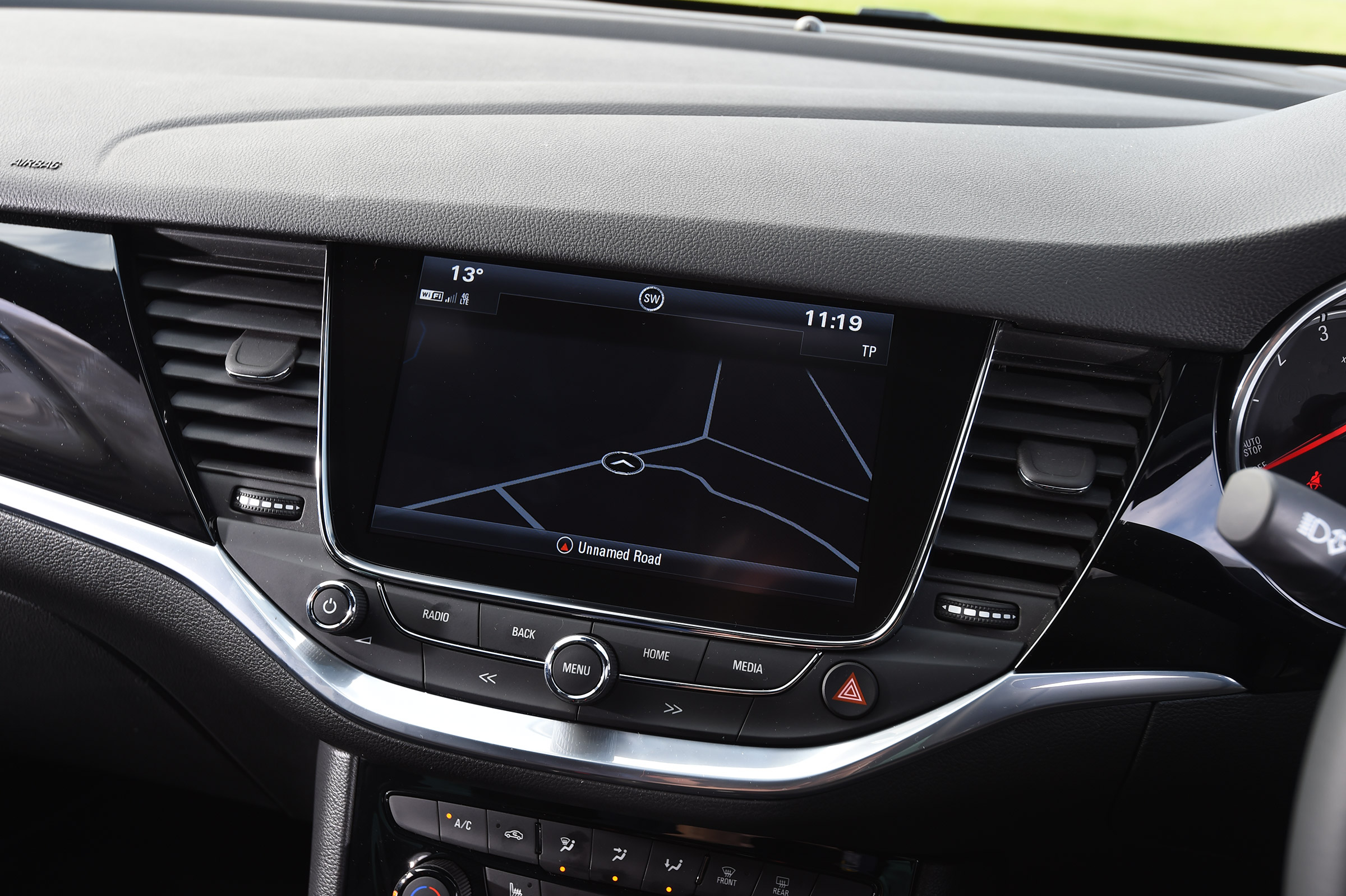 Vauxhall Astra - sat-nav