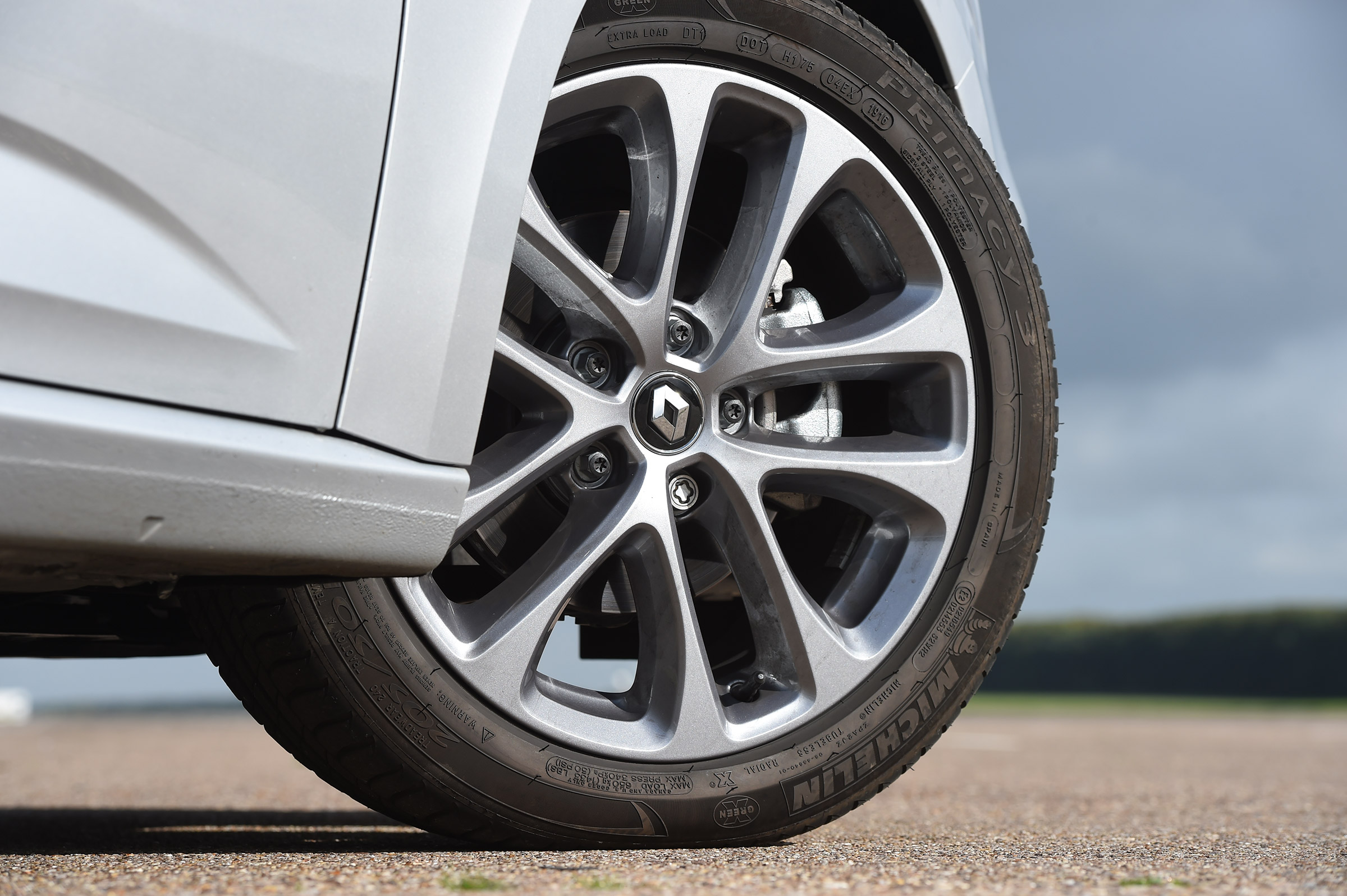 Renault Megane - wheel detail