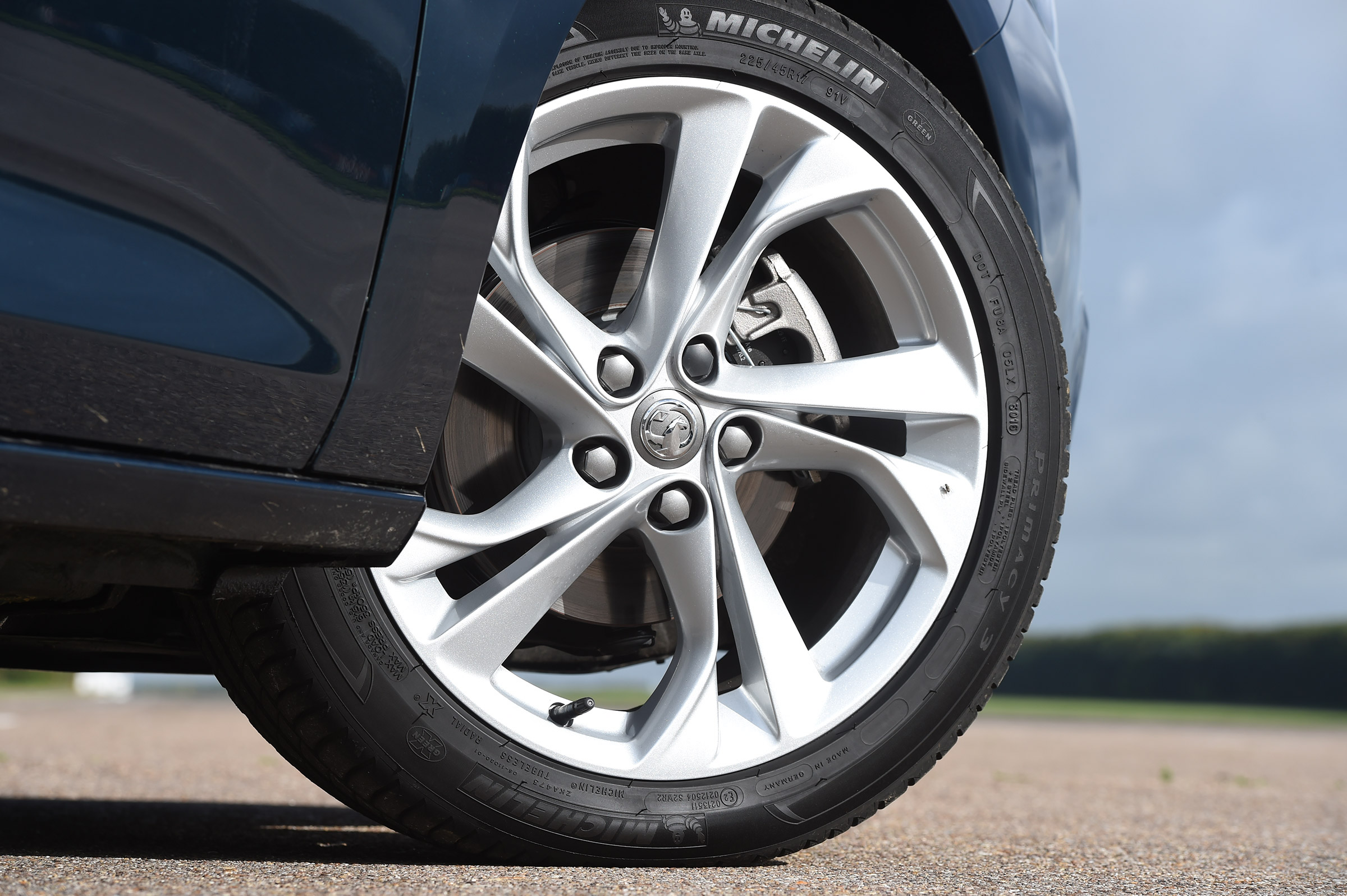 Vauxhall Astra - wheel detail