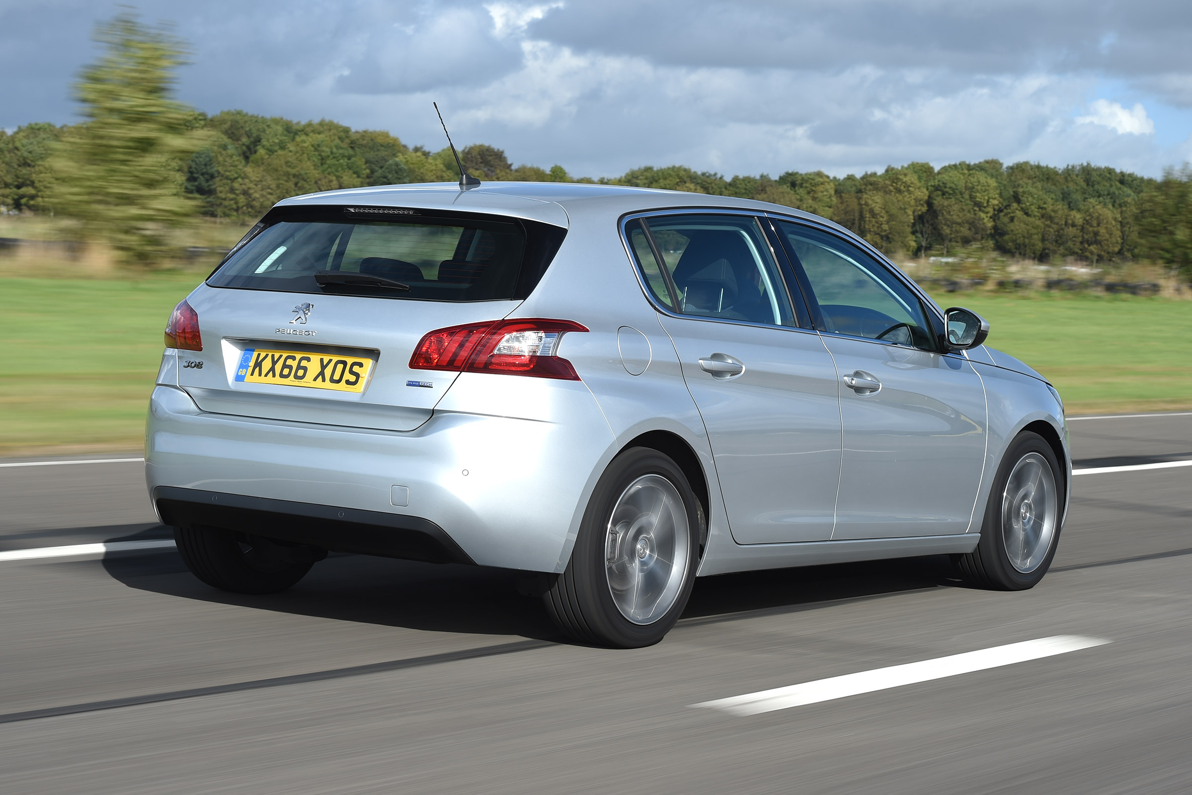 Peugeot 308 - rear