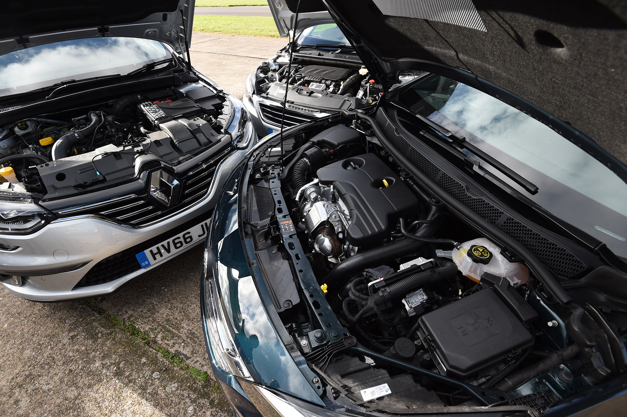 Renault Megane vs Vauxhall Astra vs Peugeot 308 - engines