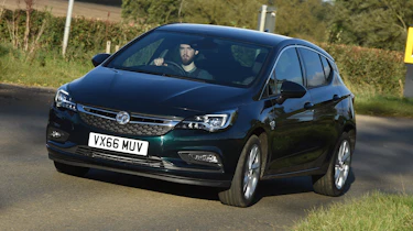 Vauxhall Astra - front action