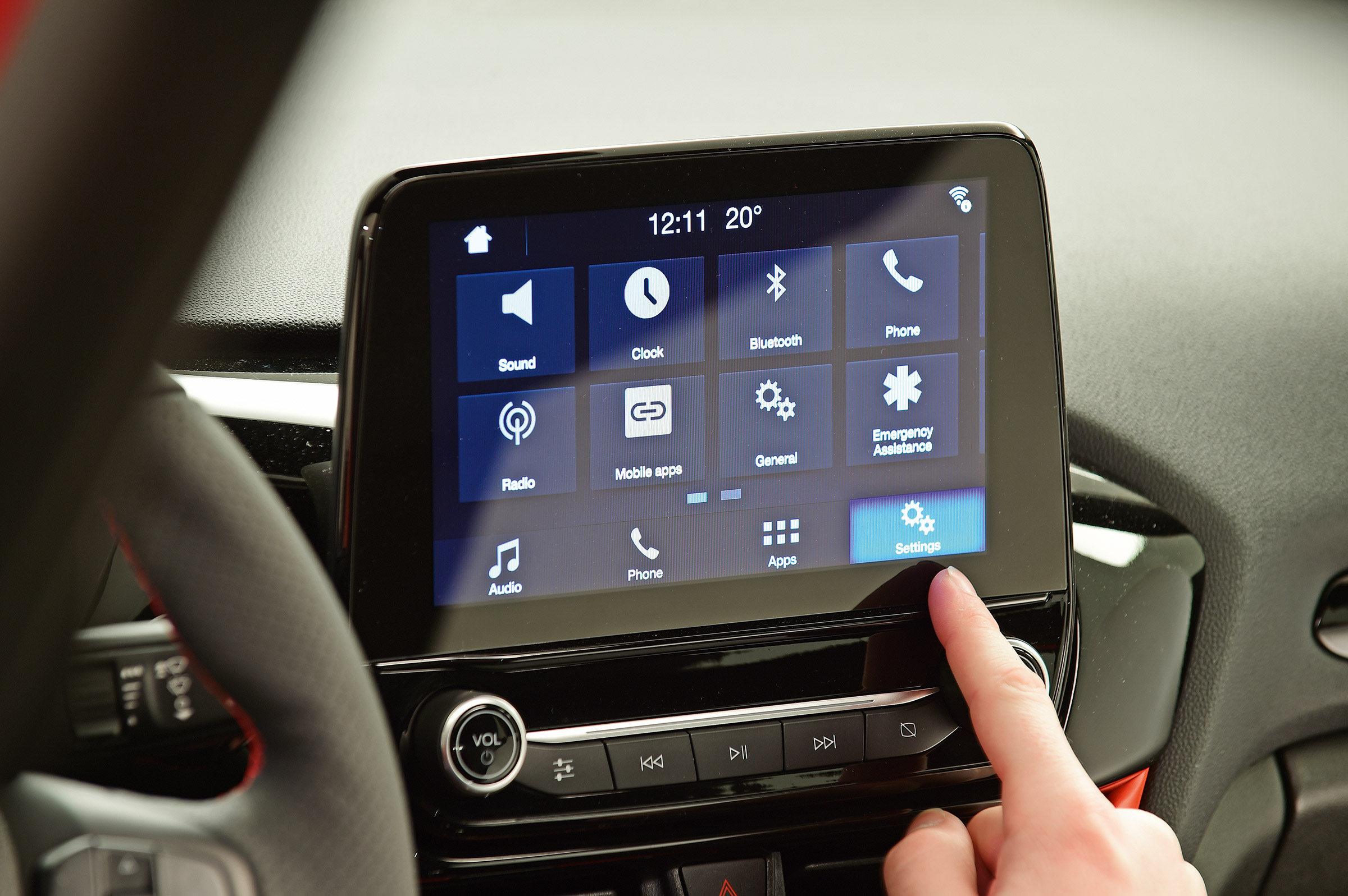 New 2017 Ford Fiesta - studio touchscreen