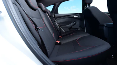 Ford Focus ST-Line - rear seats