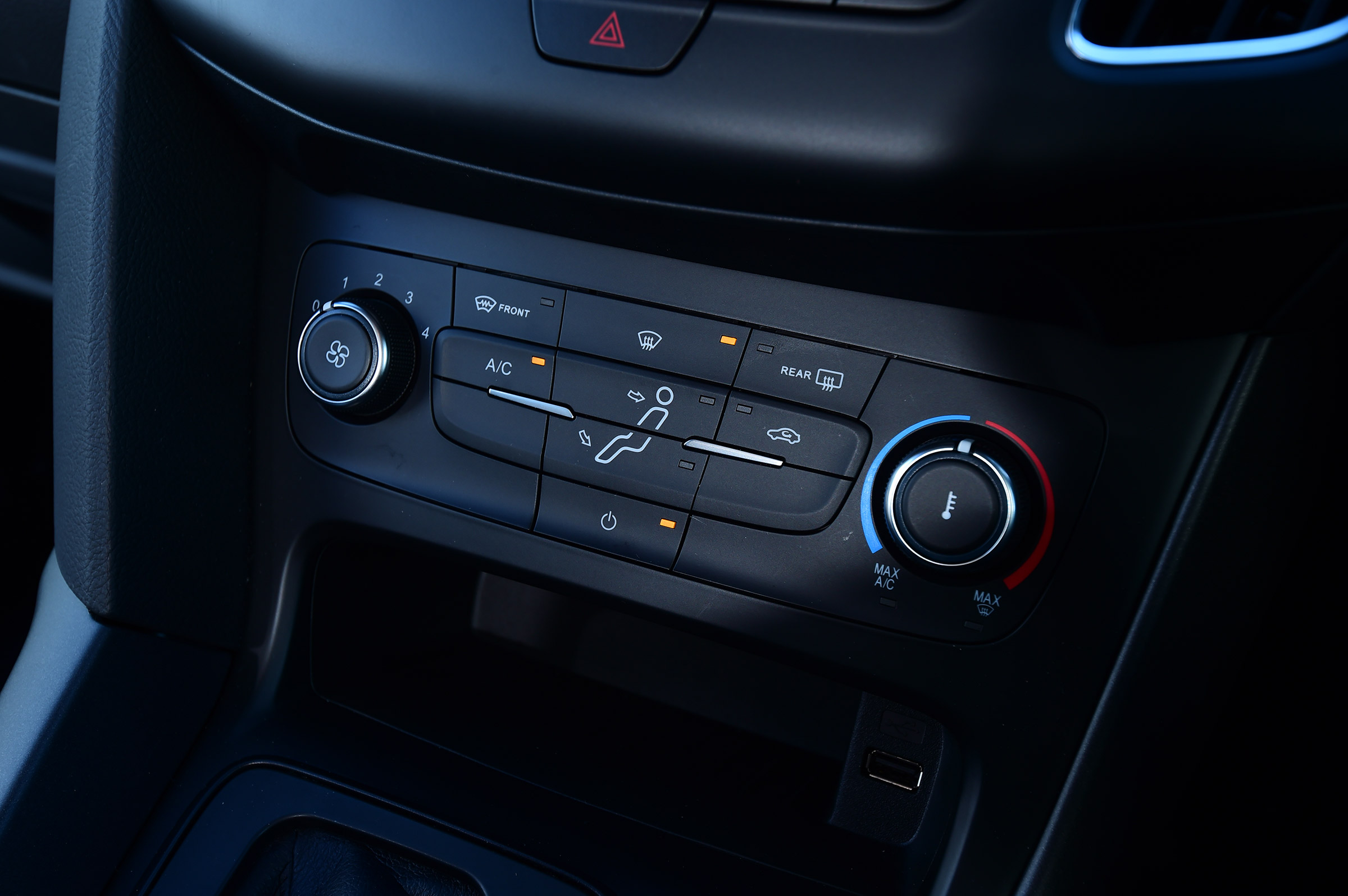 Ford Focus ST-Line - centre console