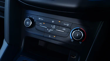 Ford Focus ST-Line - centre console