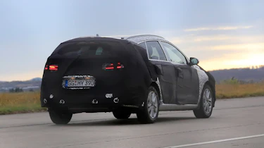 Hyundai i30 estate spy shots