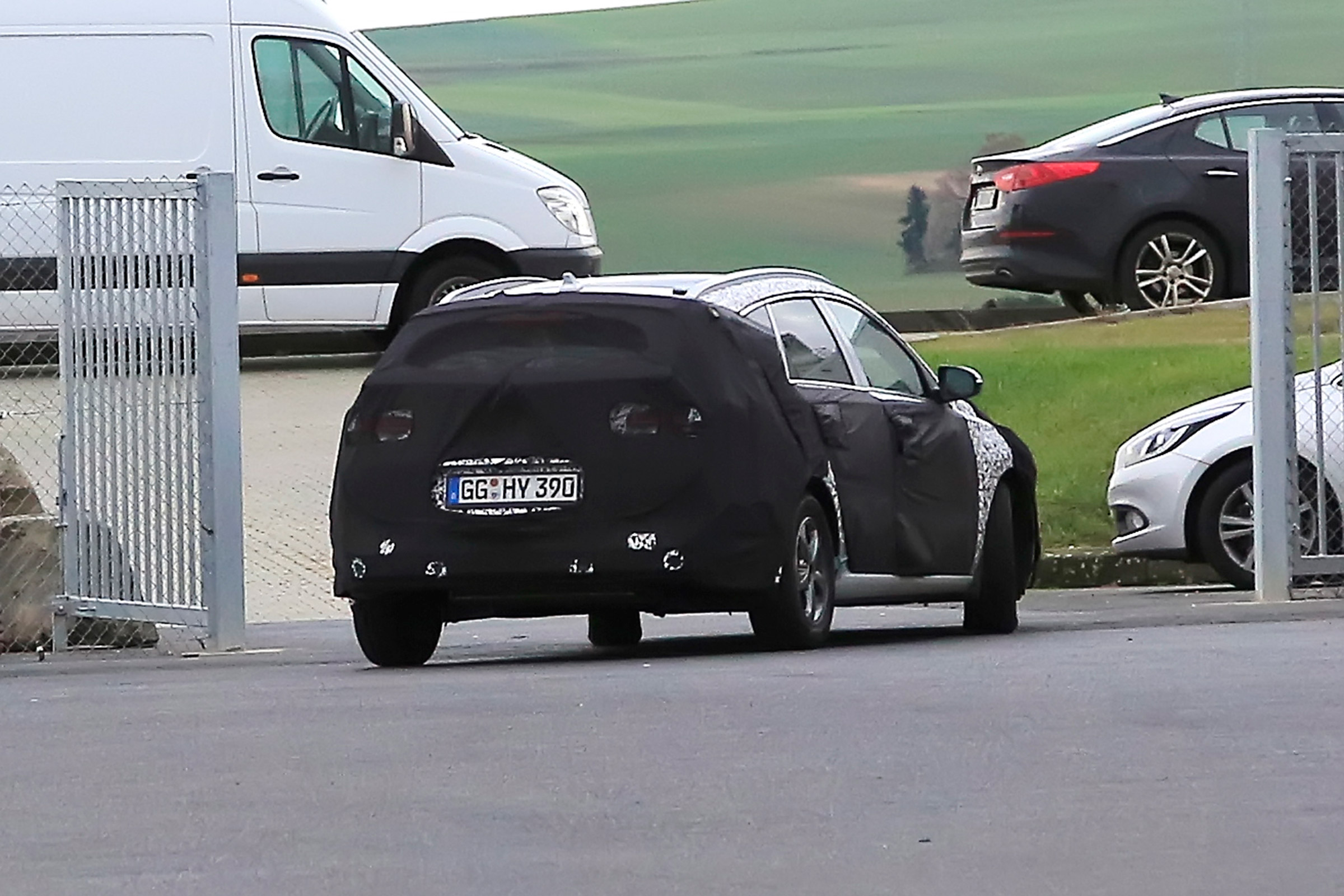 Hyundai i30 estate spy shots