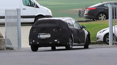 Hyundai i30 estate spy shots