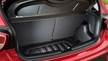 Hyundai i10 facelift 2017 - boot