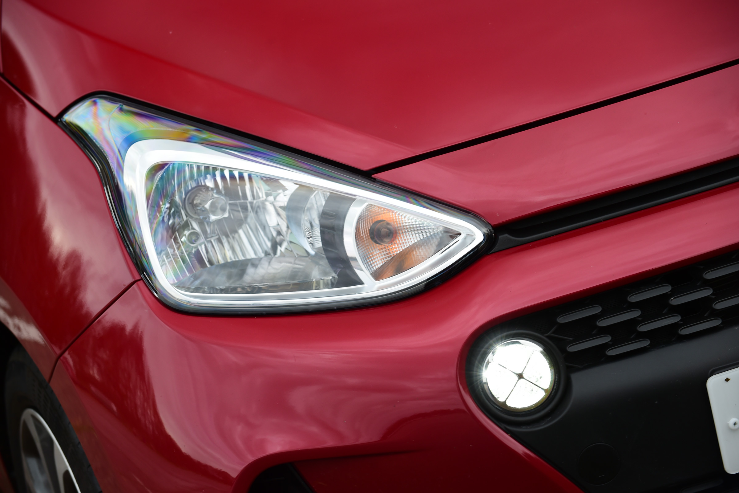Hyundai i10 facelift 2017 - headlight