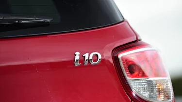 Hyundai i10 facelift 2017 - badge