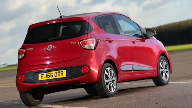 Hyundai i10 facelift 2017 - rear quarter