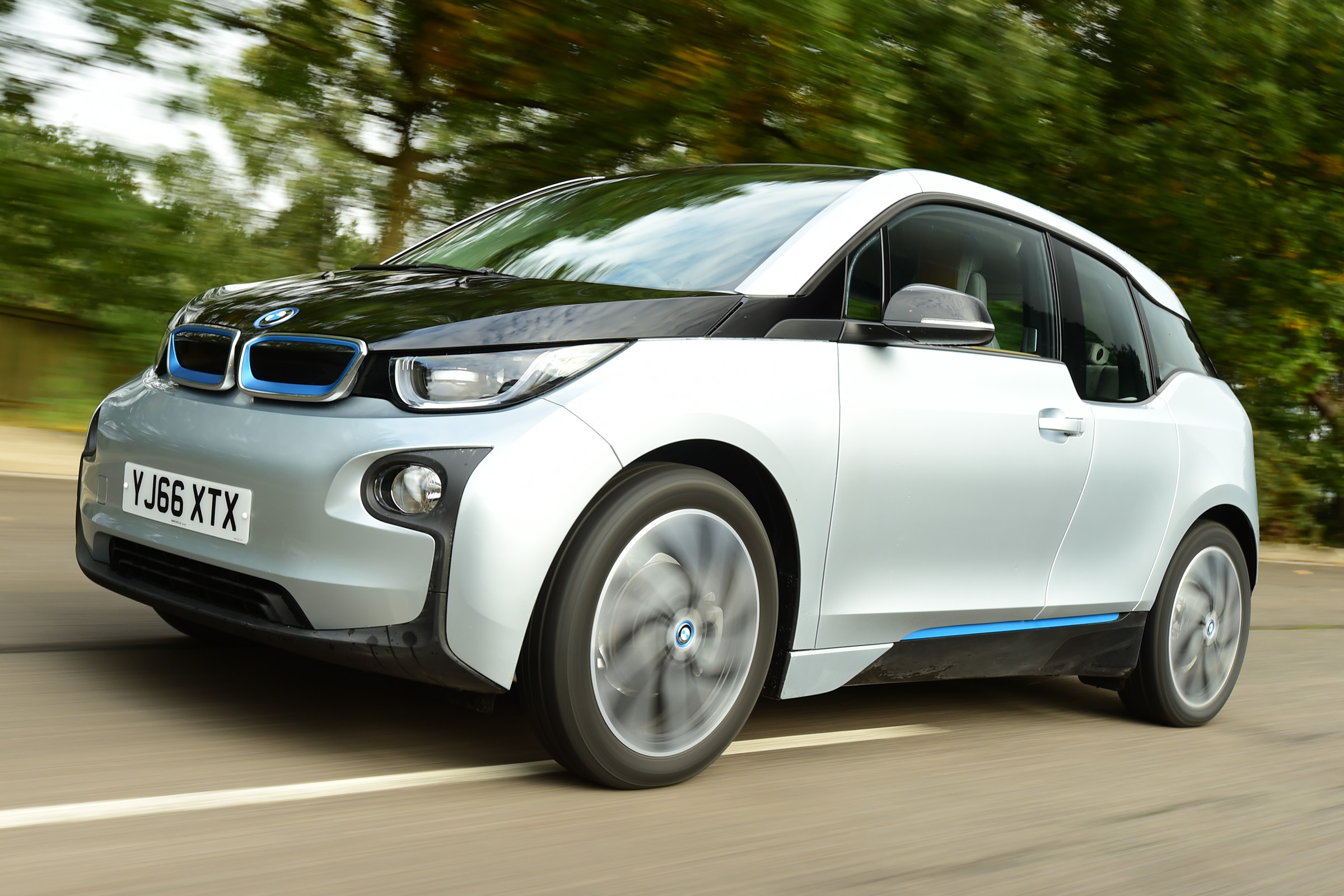 Long-term test review: BMW i3 REx front tracking