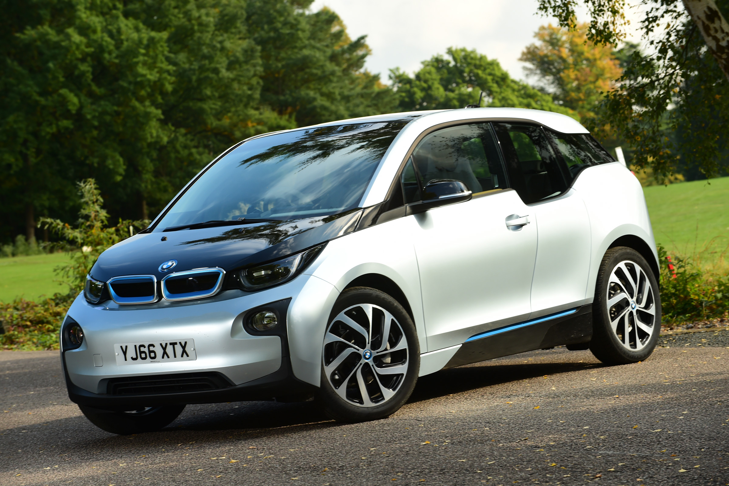 Long-term test review: BMW i3 REx front quarter