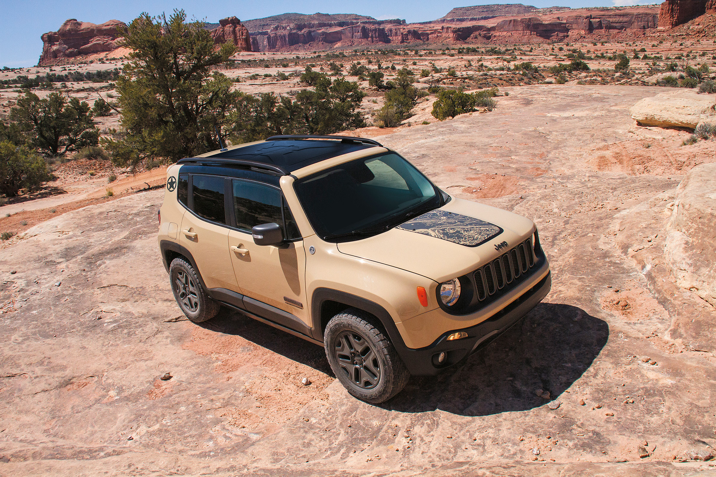 Jeep Renegade Deserthawk - front