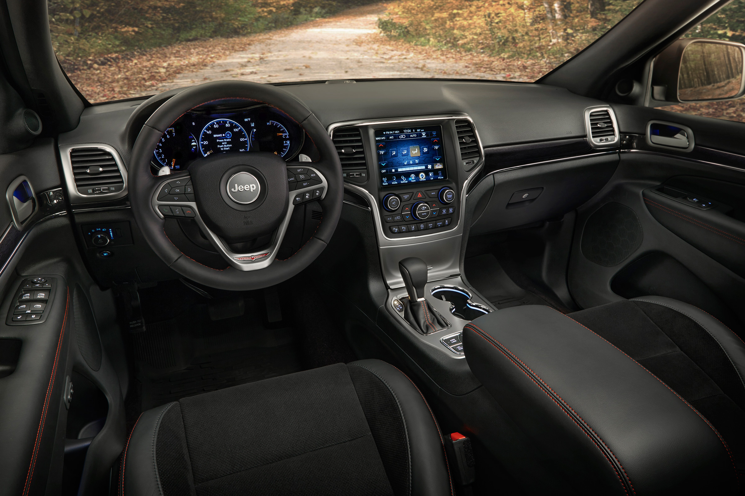 Jeep Grand Cherokee Trailhawk - interior
