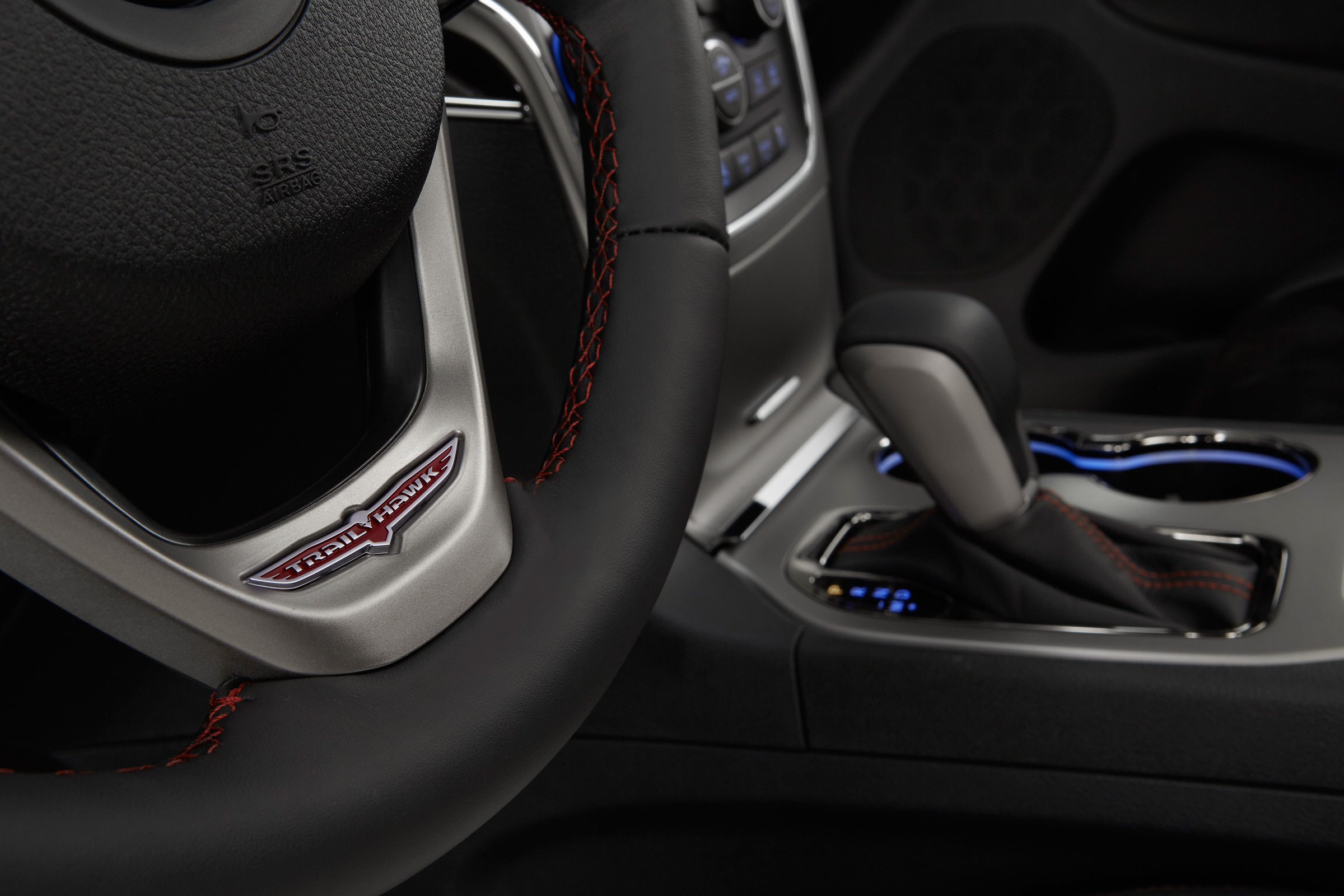 Jeep Grand Cherokee Trailhawk - interior detail
