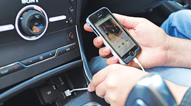 Ford S-MAX long-term - fourth report connectivity