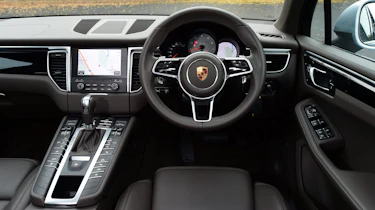 Porsche Macan S - interior