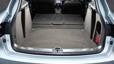 Porsche Macan S - boot seats down