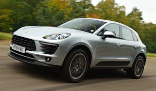 Porsche Macan S - front tracking