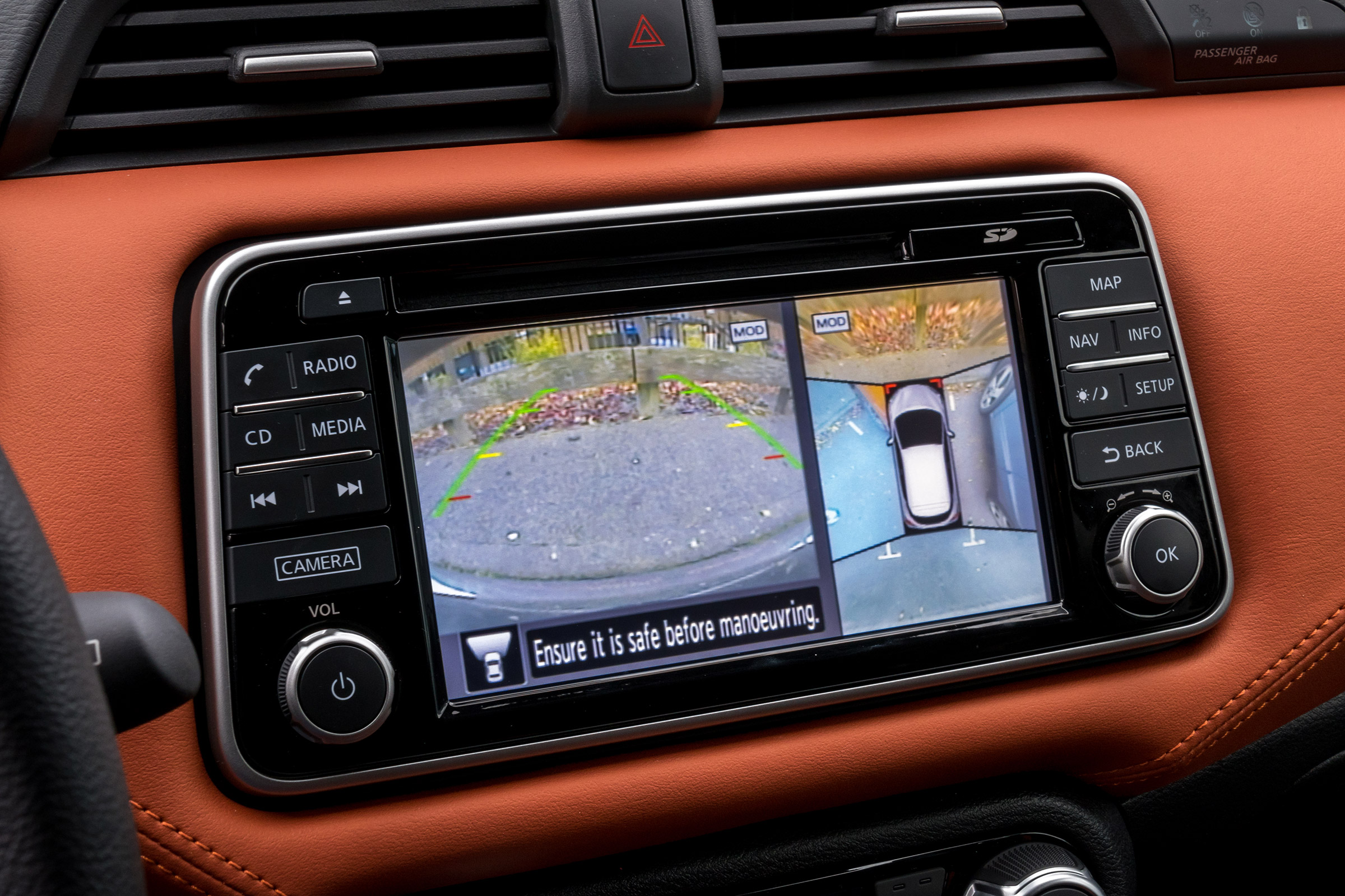 New Nissan Micra - reversing camera