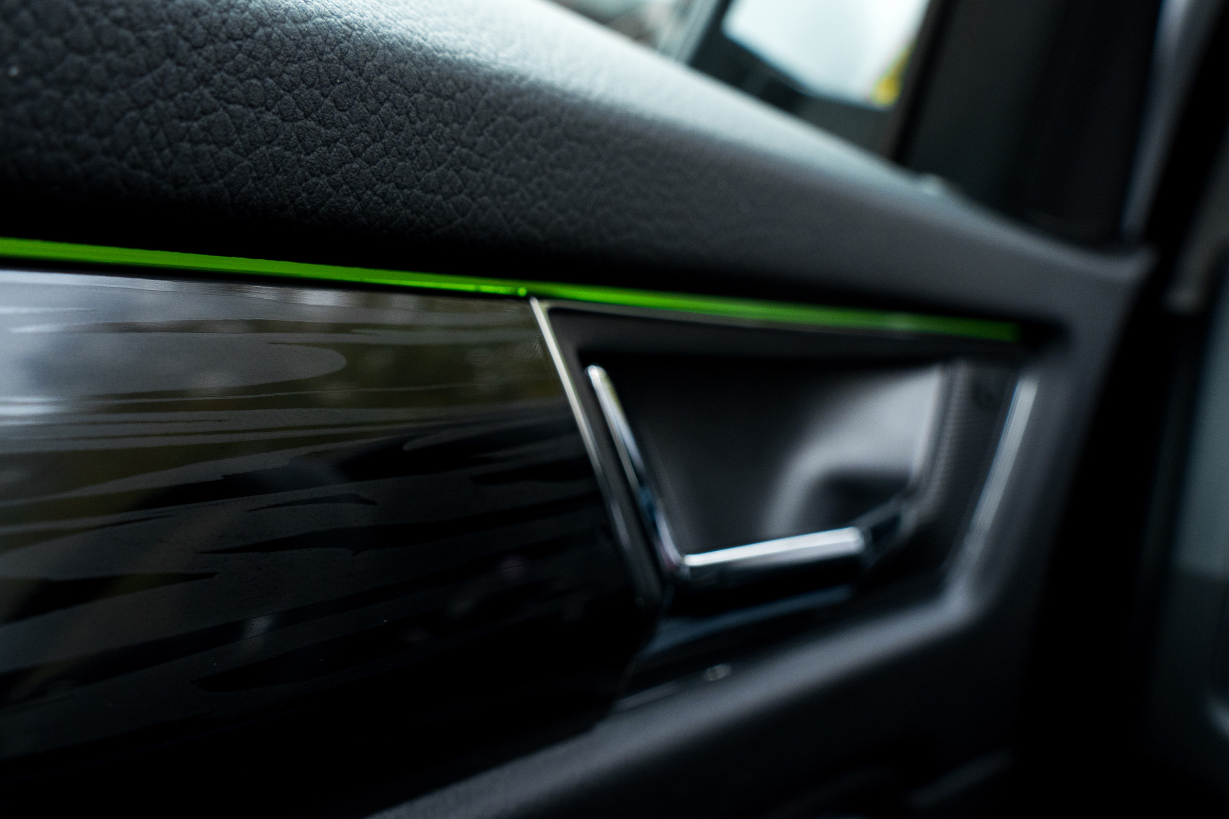 Skoda Kodiaq SUV - door handle