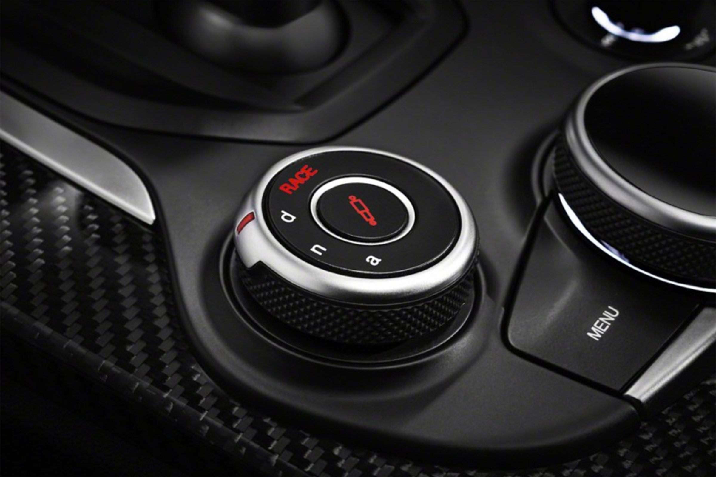 Alfa Romeo Stelvio race dial