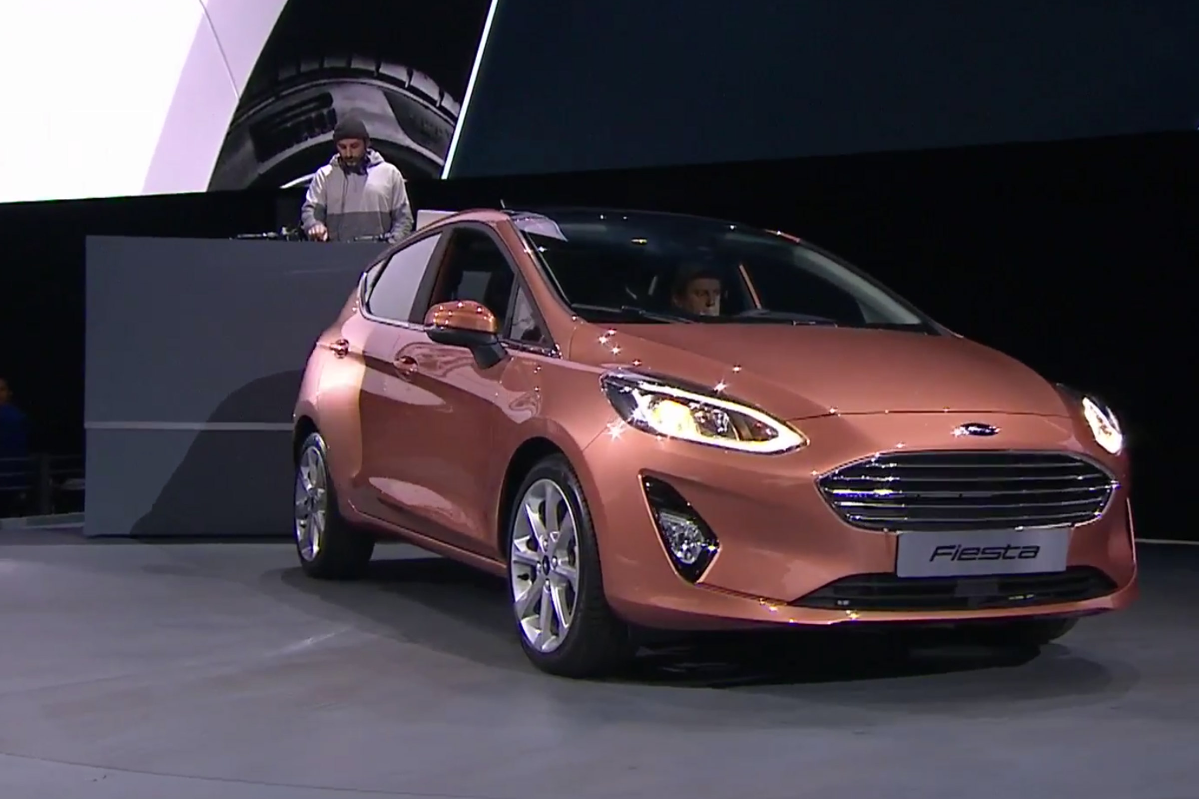 New 2017 Ford Fiesta Titanium - reveal front