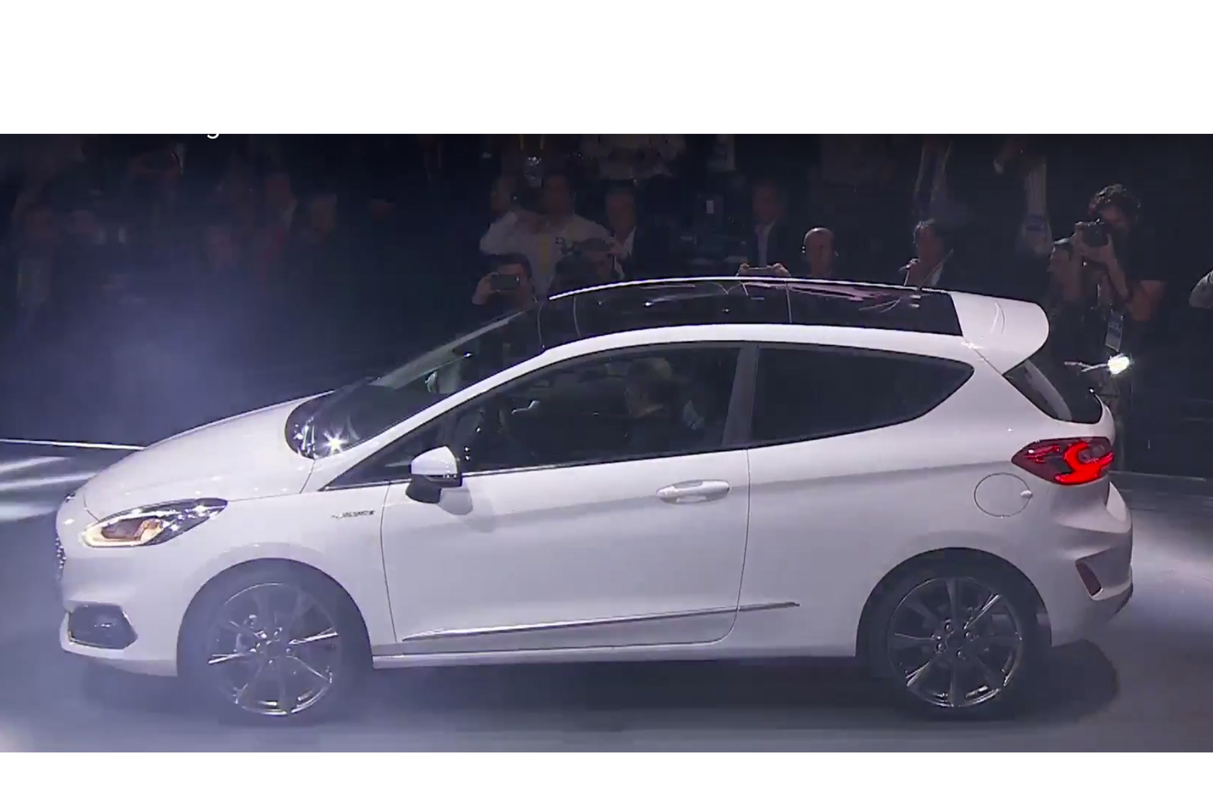New 2017 Ford Fiesta Vignale - reveal side