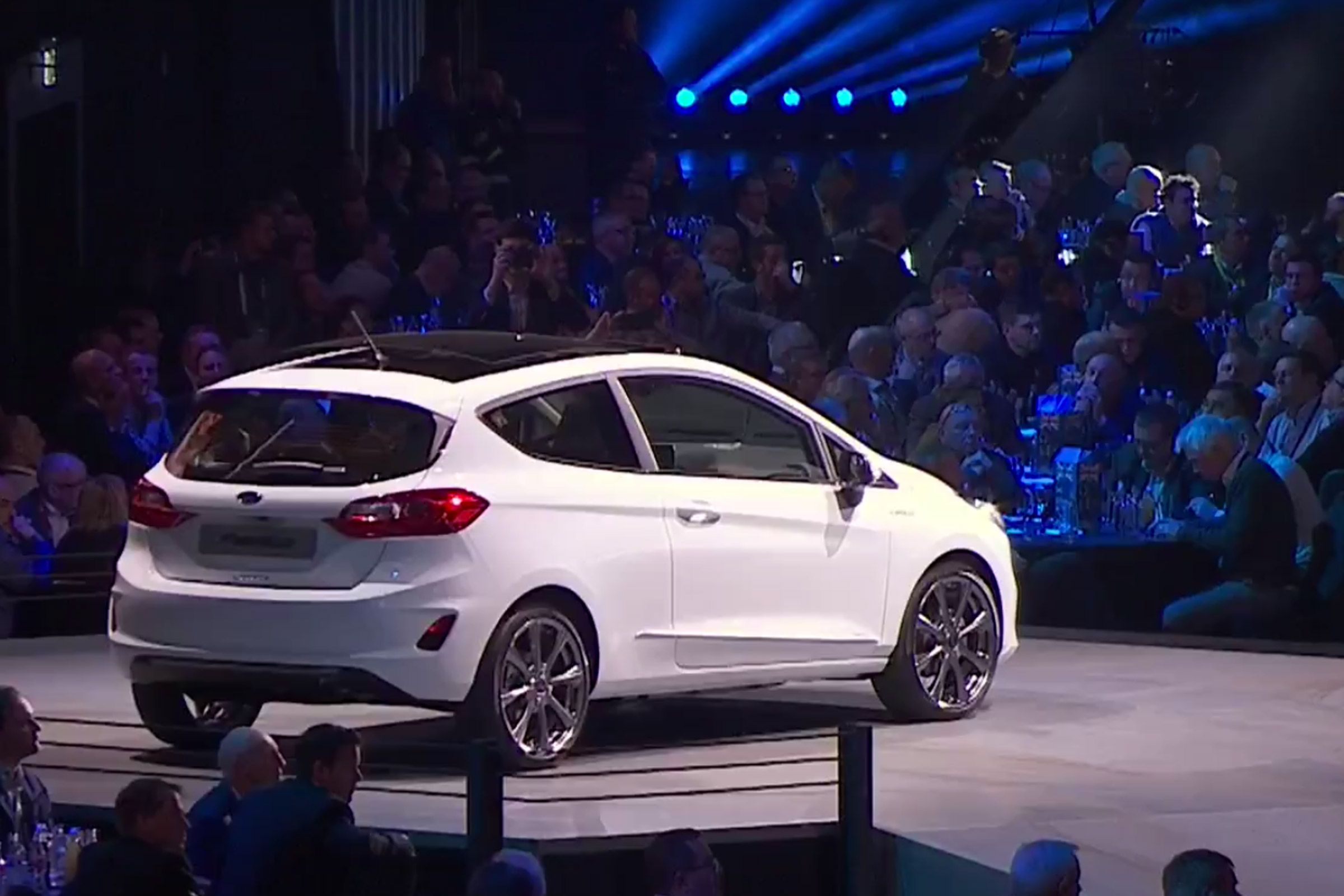 New 2017 Ford Fiesta Vignale - reveal rear