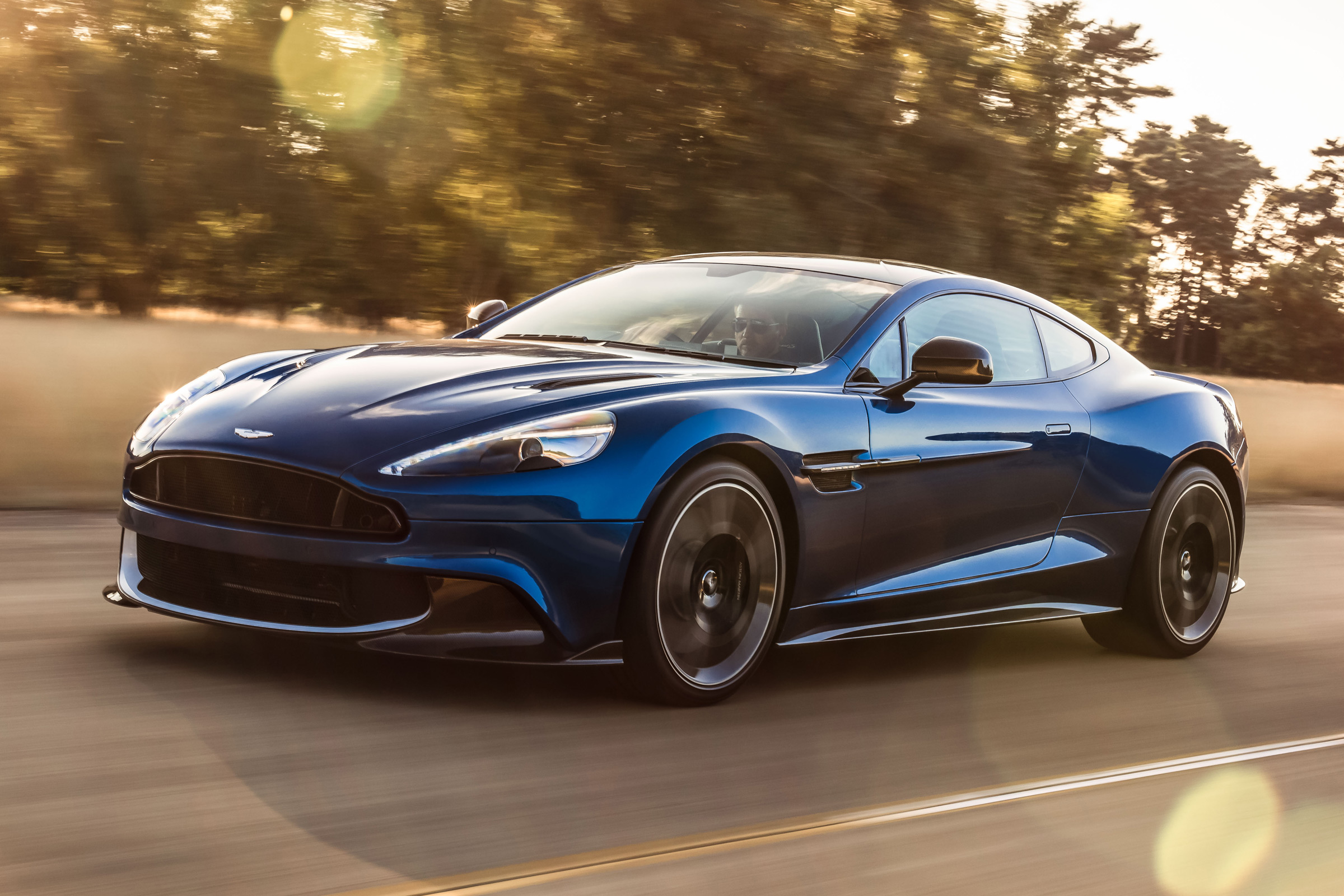 Aston Martin Vanquish S 2016 - front tracking 2