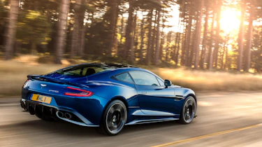 Aston Martin Vanquish S 2016 - rear tracking