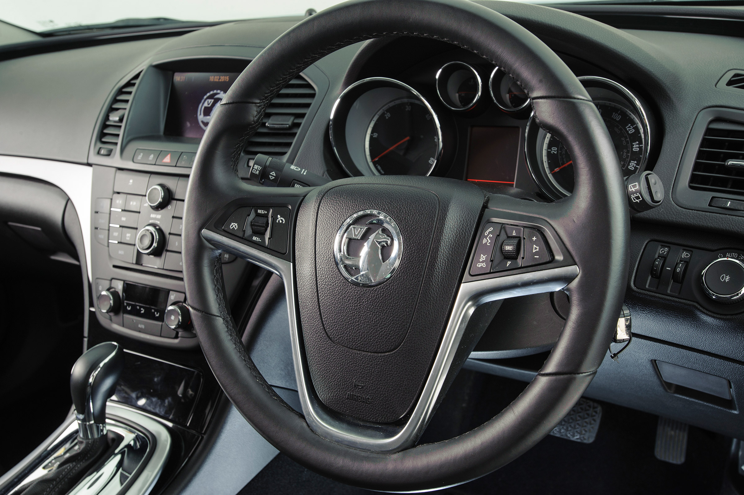Used Vauxhall Insignia Sports Tourer - steering wheel
