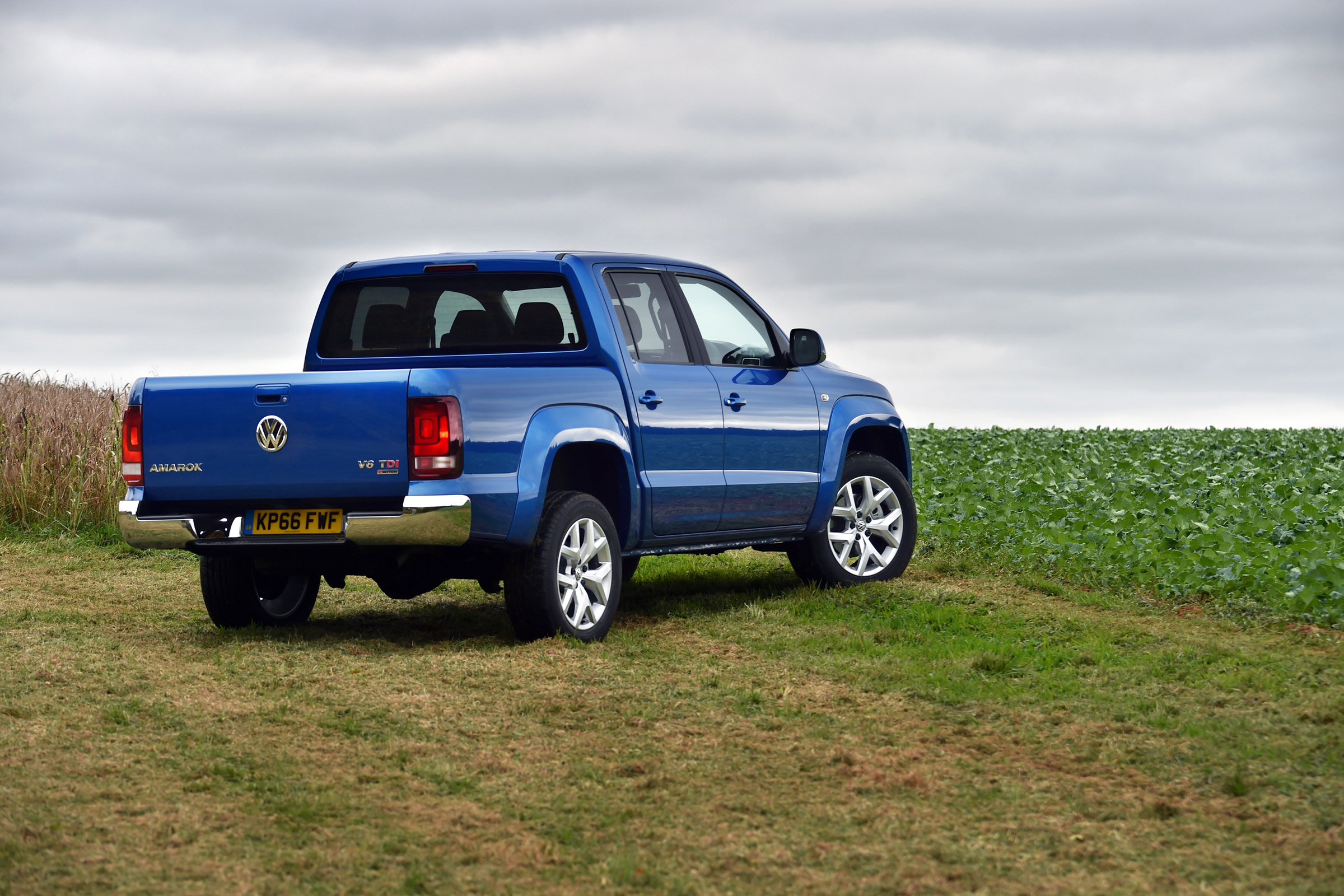 Volkswagen Amarok pick-up 2016 - rear static