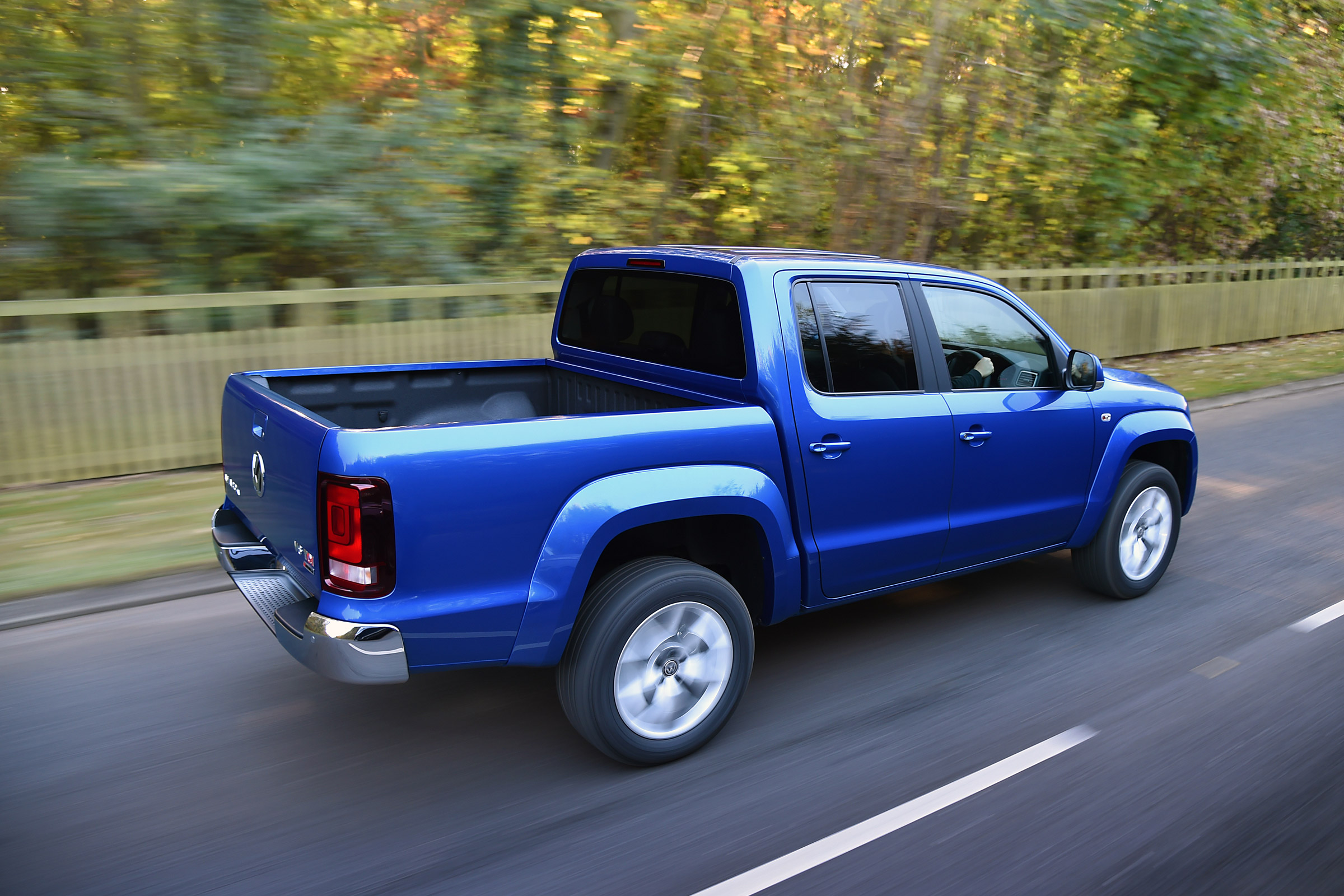 Volkswagen Amarok pick-up 2016 -  rear tracking