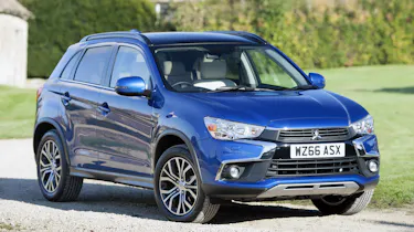 Mitsubishi ASX MY2016 - front quarter