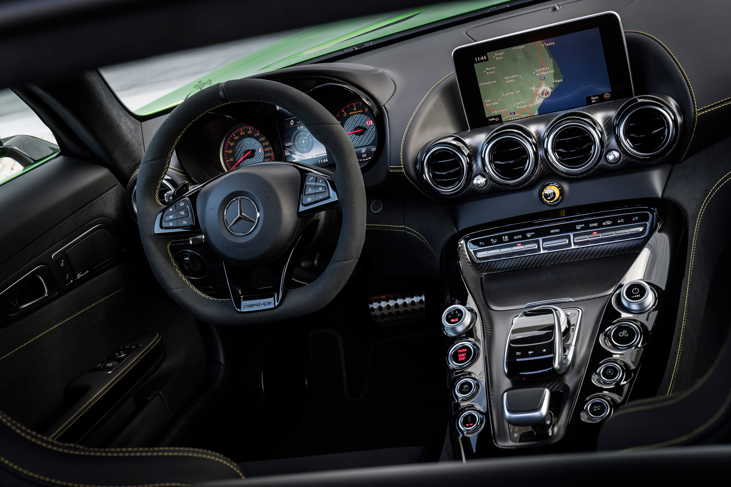 Mercedes-AMG GT R - interior